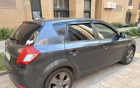 KIA cee'd I рестайлинг, 2011 год, 700 000 рублей, 7 фотография