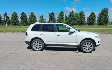 Volkswagen Touareg III, 2008 год, 750 000 рублей, 2 фотография