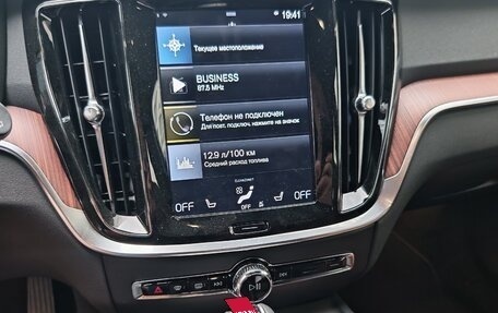 Volvo V60 Cross Country II, 2021 год, 5 000 000 рублей, 22 фотография