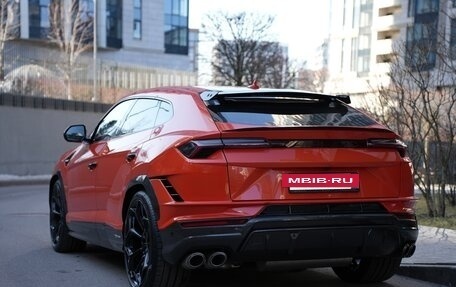 Lamborghini Urus I, 2023 год, 30 000 000 рублей, 3 фотография