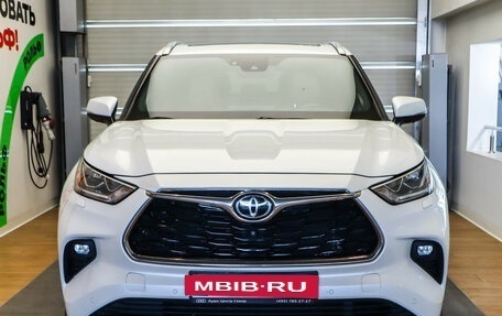 Toyota Highlander, 2021 год, 3 950 000 рублей, 4 фотография