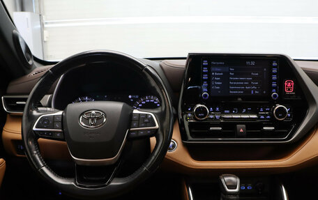 Toyota Highlander, 2021 год, 3 950 000 рублей, 10 фотография