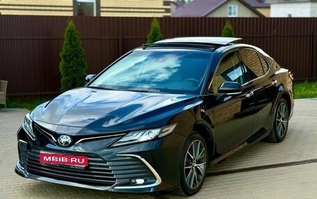 Toyota Camry, 2023 год, 3 375 000 рублей, 1 фотография