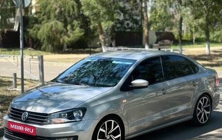 Volkswagen Polo VI (EU Market), 2018 год, 1 250 000 рублей, 1 фотография