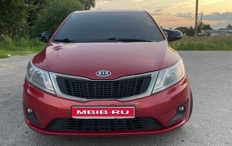 KIA Rio III рестайлинг, 2012 год, 890 000 рублей, 1 фотография