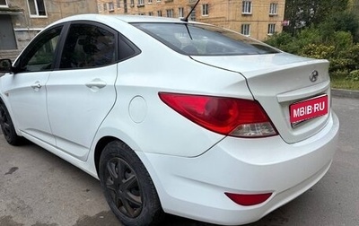Hyundai Solaris II рестайлинг, 2013 год, 600 000 рублей, 1 фотография