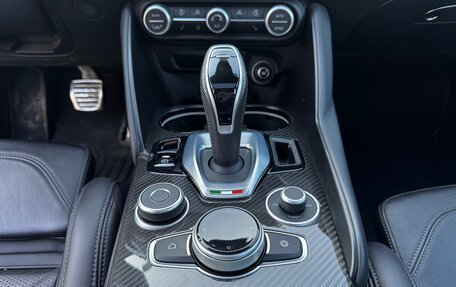 Alfa Romeo Giulia II, 2022 год, 3 700 000 рублей, 14 фотография