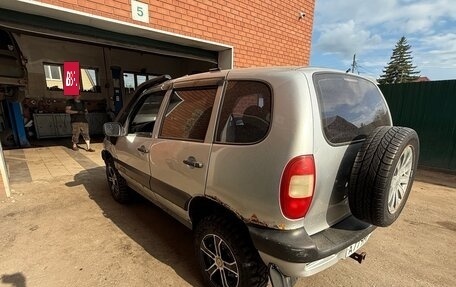Chevrolet Niva I рестайлинг, 2005 год, 300 000 рублей, 5 фотография