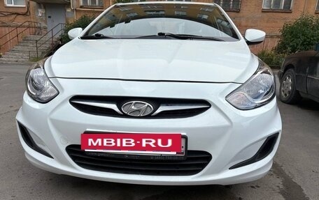 Hyundai Solaris II рестайлинг, 2013 год, 600 000 рублей, 6 фотография