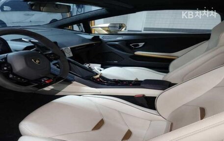 Lamborghini Huracán, 2023 год, 30 500 000 рублей, 5 фотография