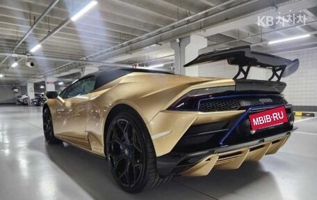 Lamborghini Huracán, 2023 год, 30 500 000 рублей, 4 фотография