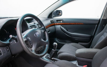 Toyota Avensis III рестайлинг, 2006 год, 600 000 рублей, 11 фотография
