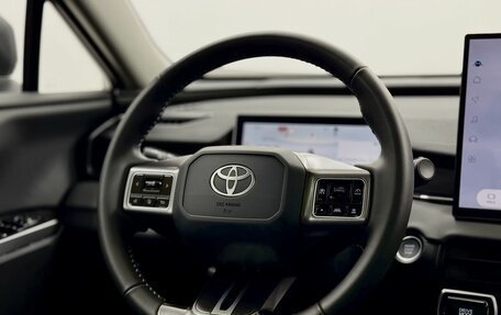 Toyota RAV4, 2026 год, 4 400 000 рублей, 19 фотография