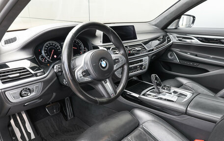 BMW 7 серия, 2018 год, 5 153 000 рублей, 15 фотография