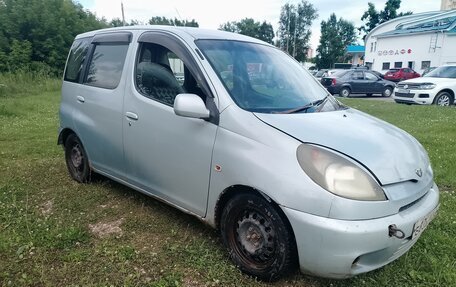 Toyota FunCargo, 2000 год, 160 000 рублей, 1 фотография