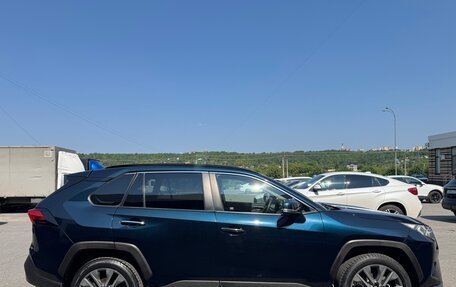 Toyota RAV4, 2020 год, 3 050 000 рублей, 4 фотография