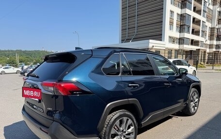 Toyota RAV4, 2020 год, 3 050 000 рублей, 5 фотография