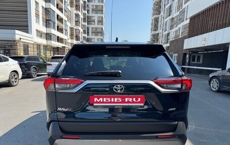 Toyota RAV4, 2020 год, 3 050 000 рублей, 6 фотография