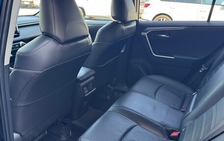 Toyota RAV4, 2020 год, 3 050 000 рублей, 16 фотография