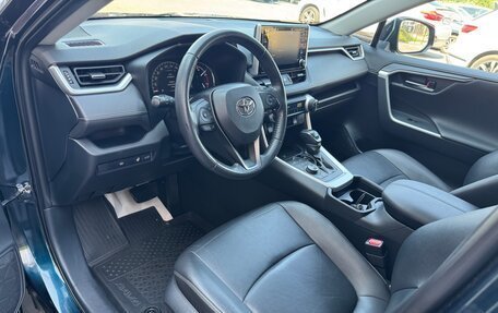 Toyota RAV4, 2020 год, 3 050 000 рублей, 18 фотография