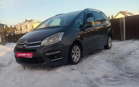 Citroen C4 Picasso II рестайлинг, 2012 год, 450 000 рублей, 2 фотография
