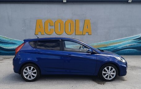 Hyundai Solaris II рестайлинг, 2011 год, 799 000 рублей, 20 фотография