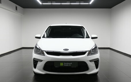 KIA Rio IV, 2018 год, 1 345 000 рублей, 3 фотография