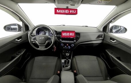 Hyundai Solaris II рестайлинг, 2021 год, 1 670 000 рублей, 10 фотография