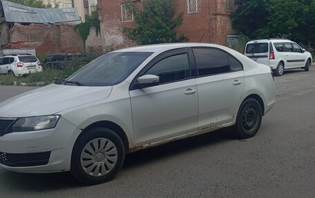 Skoda Rapid I, 2017 год, 450 000 рублей, 2 фотография