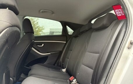 Hyundai i30 II рестайлинг, 2015 год, 899 000 рублей, 2 фотография