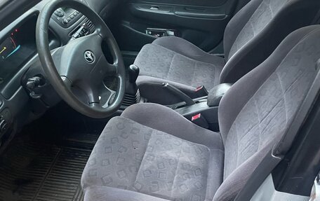 Toyota Corolla, 2001 год, 330 000 рублей, 4 фотография