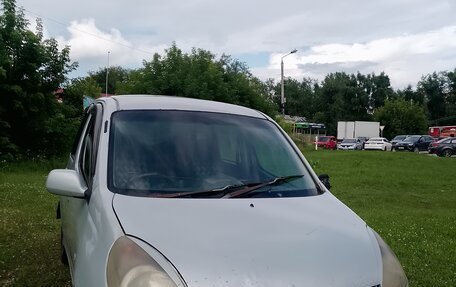 Toyota FunCargo, 2000 год, 160 000 рублей, 2 фотография