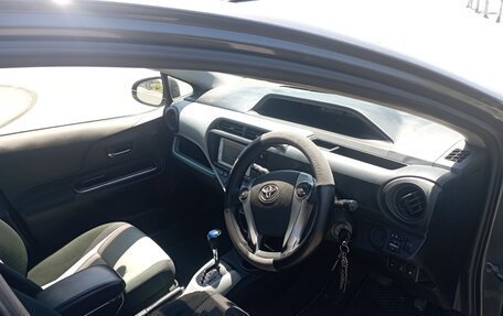 Toyota Aqua I, 2012 год, 625 000 рублей, 5 фотография