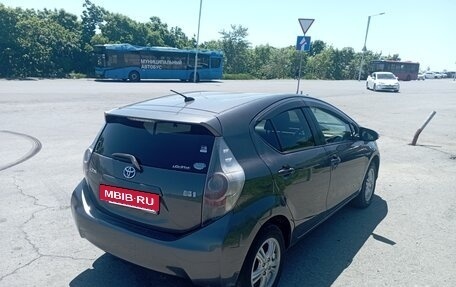 Toyota Aqua I, 2012 год, 625 000 рублей, 3 фотография