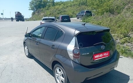 Toyota Aqua I, 2012 год, 625 000 рублей, 4 фотография