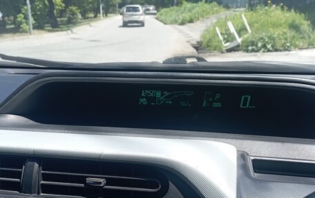 Toyota Aqua I, 2012 год, 625 000 рублей, 6 фотография