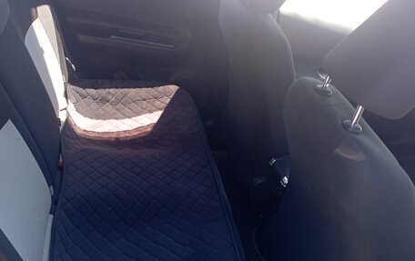Toyota Aqua I, 2012 год, 625 000 рублей, 8 фотография