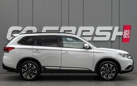 Mitsubishi Outlander III рестайлинг 3, 2021 год, 2 670 000 рублей, 5 фотография