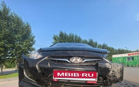 Hyundai Solaris II рестайлинг, 2012 год, 250 000 рублей, 5 фотография
