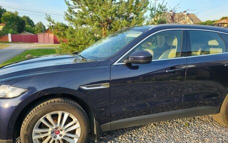 Jaguar F-Pace, 2017 год, 2 050 000 рублей, 3 фотография