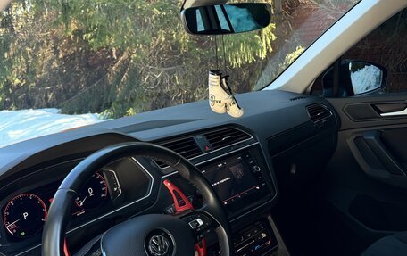 Volkswagen Tiguan II, 2019 год, 3 350 000 рублей, 20 фотография