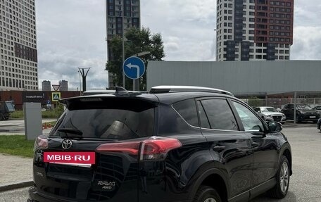 Toyota RAV4, 2018 год, 3 050 000 рублей, 7 фотография
