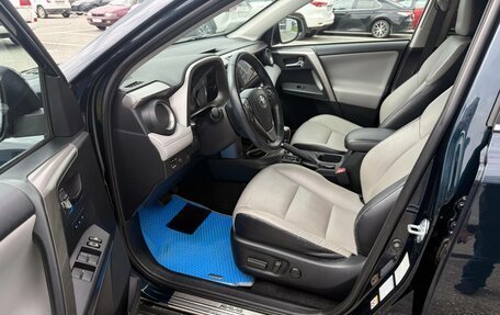 Toyota RAV4, 2018 год, 3 050 000 рублей, 14 фотография