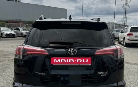 Toyota RAV4, 2018 год, 3 050 000 рублей, 10 фотография