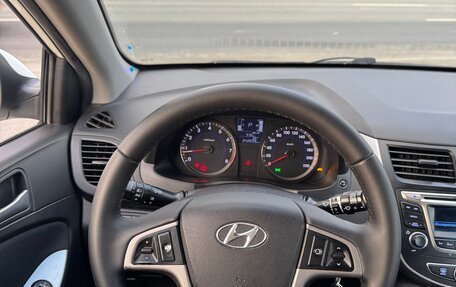 Hyundai Solaris II рестайлинг, 2015 год, 690 000 рублей, 12 фотография