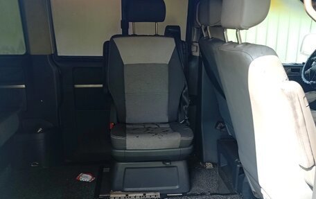 Volkswagen Transporter T5 рестайлинг, 2005 год, 290 000 рублей, 3 фотография