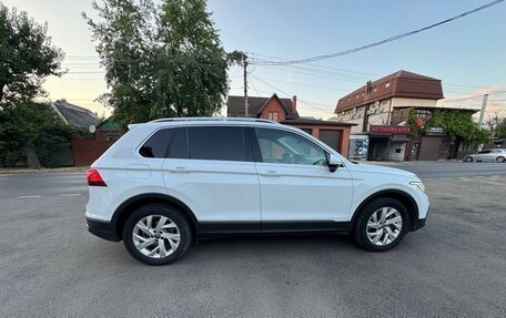 Volkswagen Tiguan II, 2021 год, 3 700 000 рублей, 5 фотография