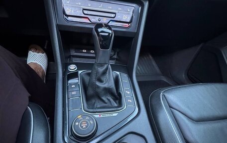 Volkswagen Tiguan II, 2021 год, 3 700 000 рублей, 9 фотография