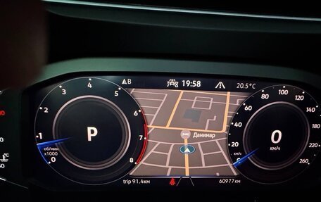 Volkswagen Tiguan II, 2021 год, 3 700 000 рублей, 8 фотография