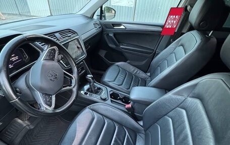Volkswagen Tiguan II, 2021 год, 3 700 000 рублей, 11 фотография